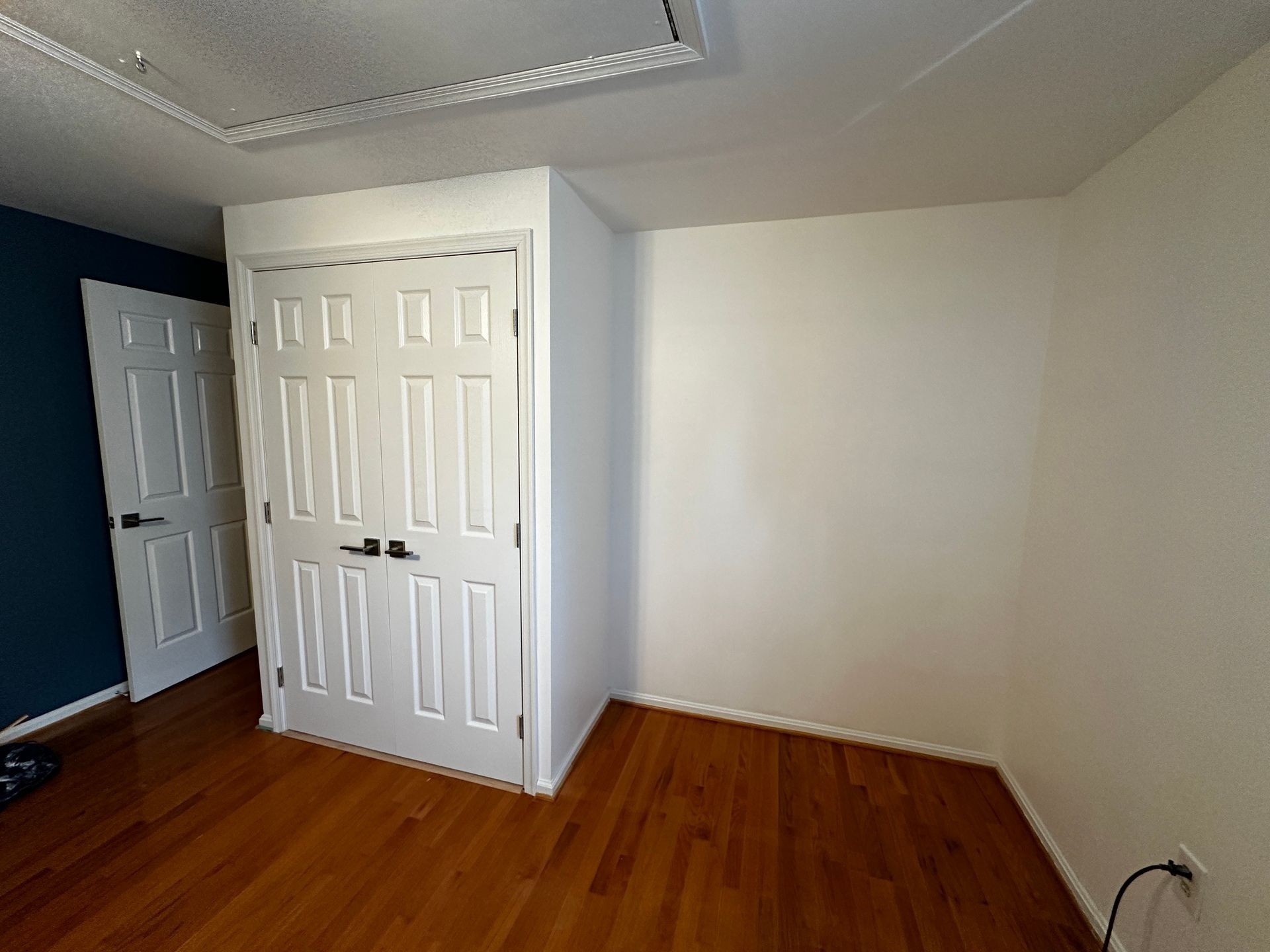 Custom Closet Solutions